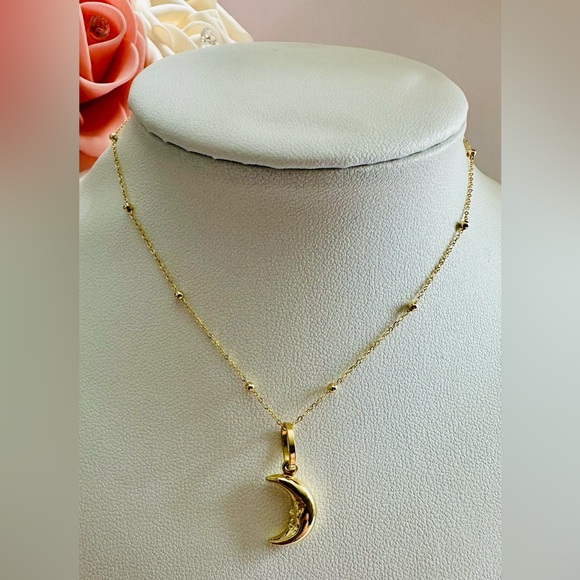 Halfmoon Pendant. 💛 Real 18(18k) Karat Solid Gold Jewelry - Picture 3 of 9